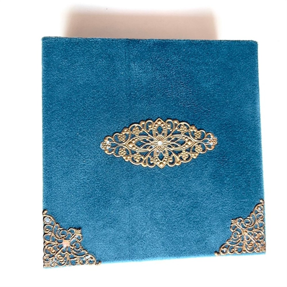 Vintage handmade jewelry box